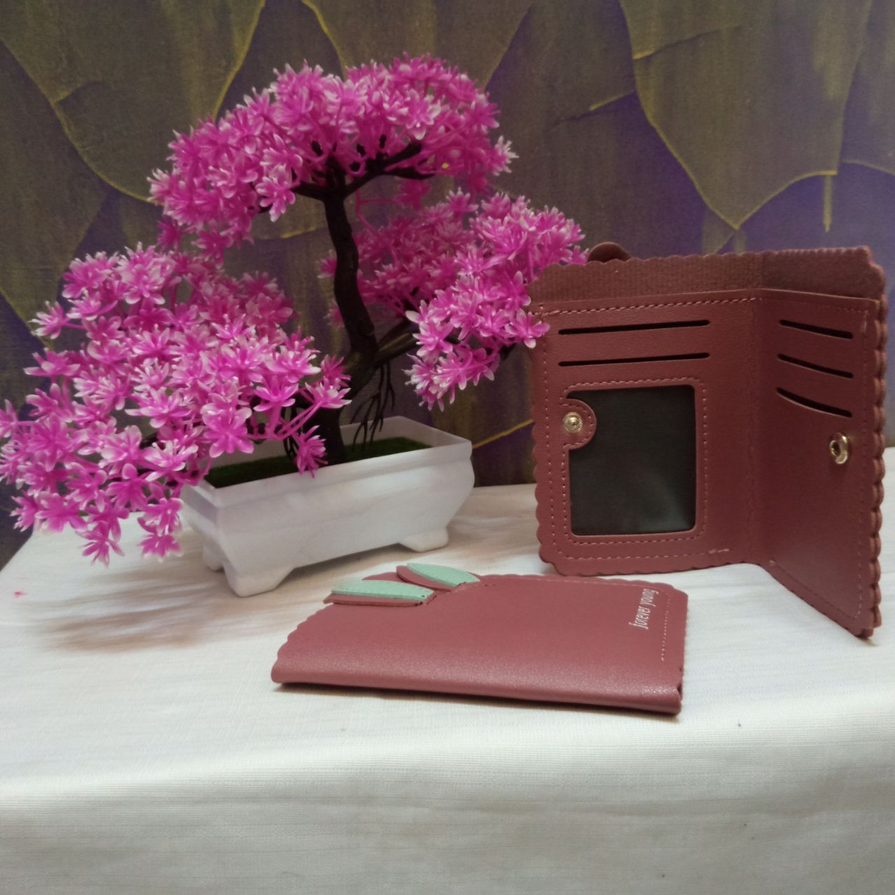 ini adalah Dompet Renda Kelinci Pink Tua, size: 13 cm x 9 cm, material: sintetis, color: Pink Peach, brand: Dompetindonesia, age_group: all ages, gender: female