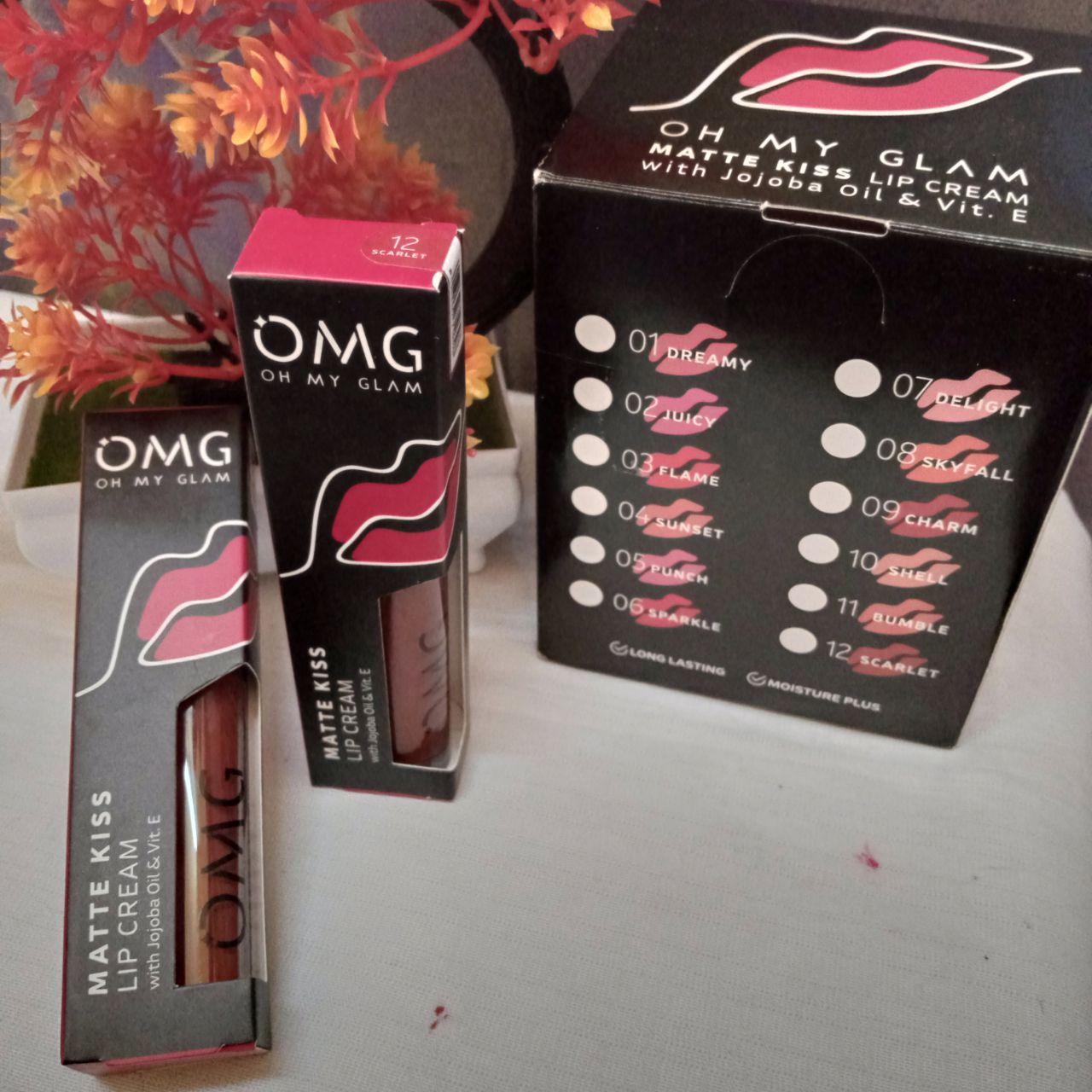 ini adalah Lipcream OMG 12, size: 2.9 ml, brand: Oh My Glam, age_group: all ages, gender: female