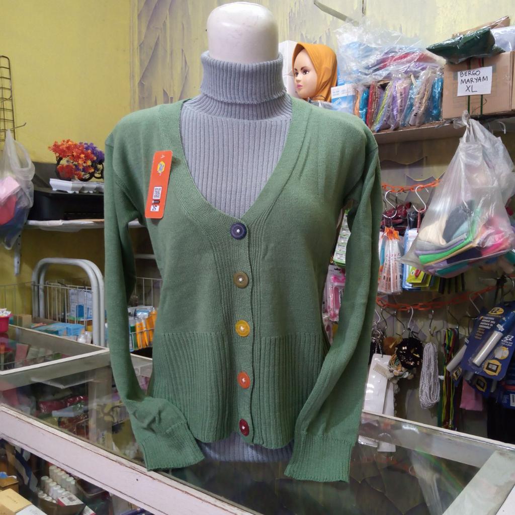ini adalah Rajut Kancing Pelangi Mint, size: L, material: Knitt, color: Green mint, brand: CardyRajutIndonesia, age_group: all ages, gender: female