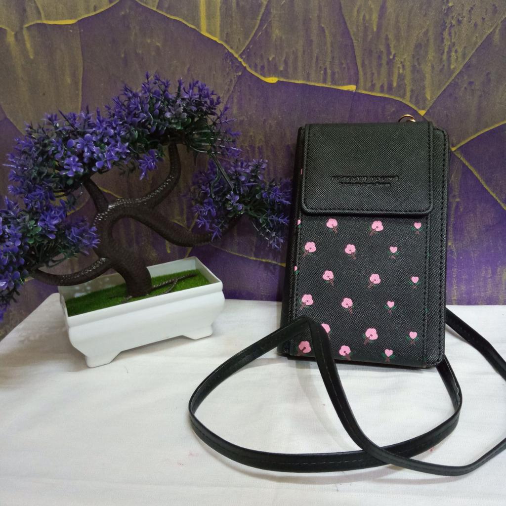 ini adalah Tasel Aya Hitam, size: 17 cm x 10 cm , material: Sintetis, color: Black, brand: tasmurahindonesia, age_group: all ages, gender: female