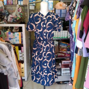 ini adalah Daster Kancing Rayon, size: LD 110 cm, Panjang 120 cm, material: Cutton rayon premium, color: Nevy, brand: Bajuwanitaindonesia, age_group: all ages, gender: female
