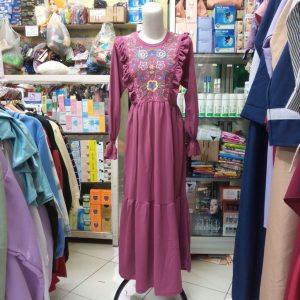 ini adalah Gamis Bordir Rempel Purple, size: LD 100 cm , material: voxy premium, color: purple, brand: Dressrempelindonesia, age_group: all ages, gender: female