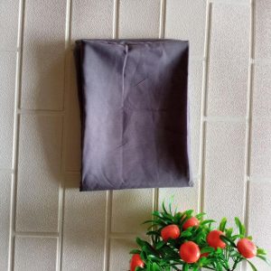 ini adalah Bella Square Dark Grey, size: 115 cm x 115 cm, material: Double Hycount, color: dark grey, brand: BellaSquareIndonesia, age_group: all ages, gender: female