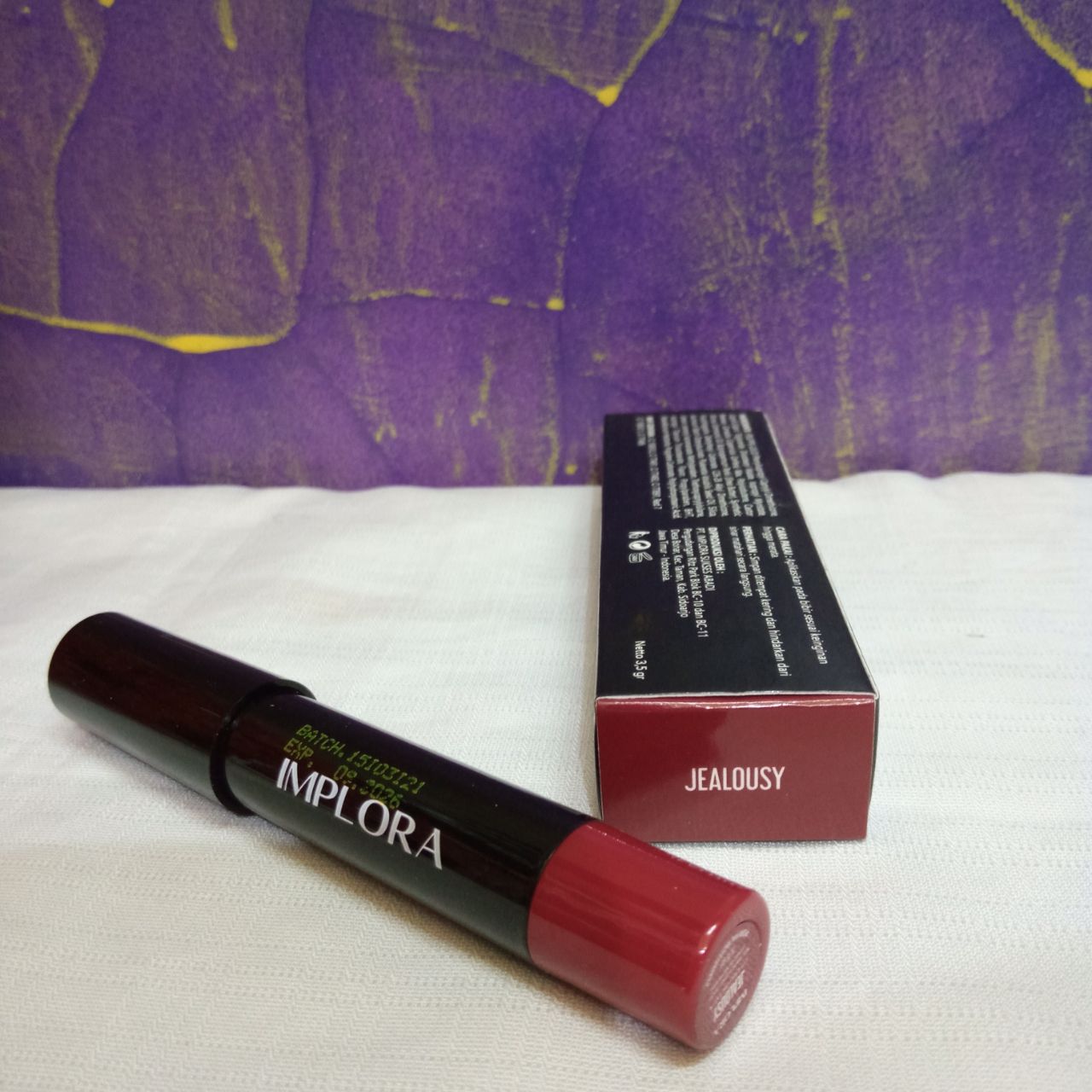 ini adalah Implora Lip Crayon Jealousy, brand: Implora, age_group: all ages, gender: female