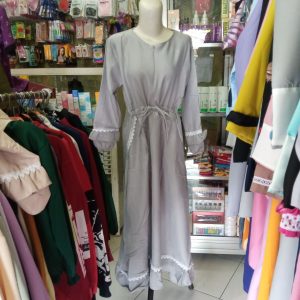 ini adalah Gamis Nirmala Abu, size: panjang 133 cm, LD 102 cm , material: moscrepe, color: grey, brand: Dresswanitaindonesia, age_group: all ages, gender: female