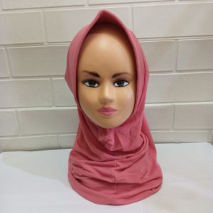 ini adalah Jilbab Sport Dusty, size: M, material: jersey, color: pink dusty, brand: jilbabsportCepu, age_group: all ages, gender: female