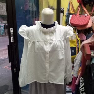 ini adalah Blouse Pufi Putih, size: LD100cm, material: cotton, color: white, brand: blousepuficepu, age_group: all ages, gender: female