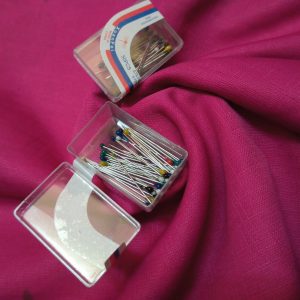 ini adalah Jarum Pentul Mini, size: small, material: stainless steel, color: multi-color, brand: Jarmpntulcepu, age_group: all ages, gender: female