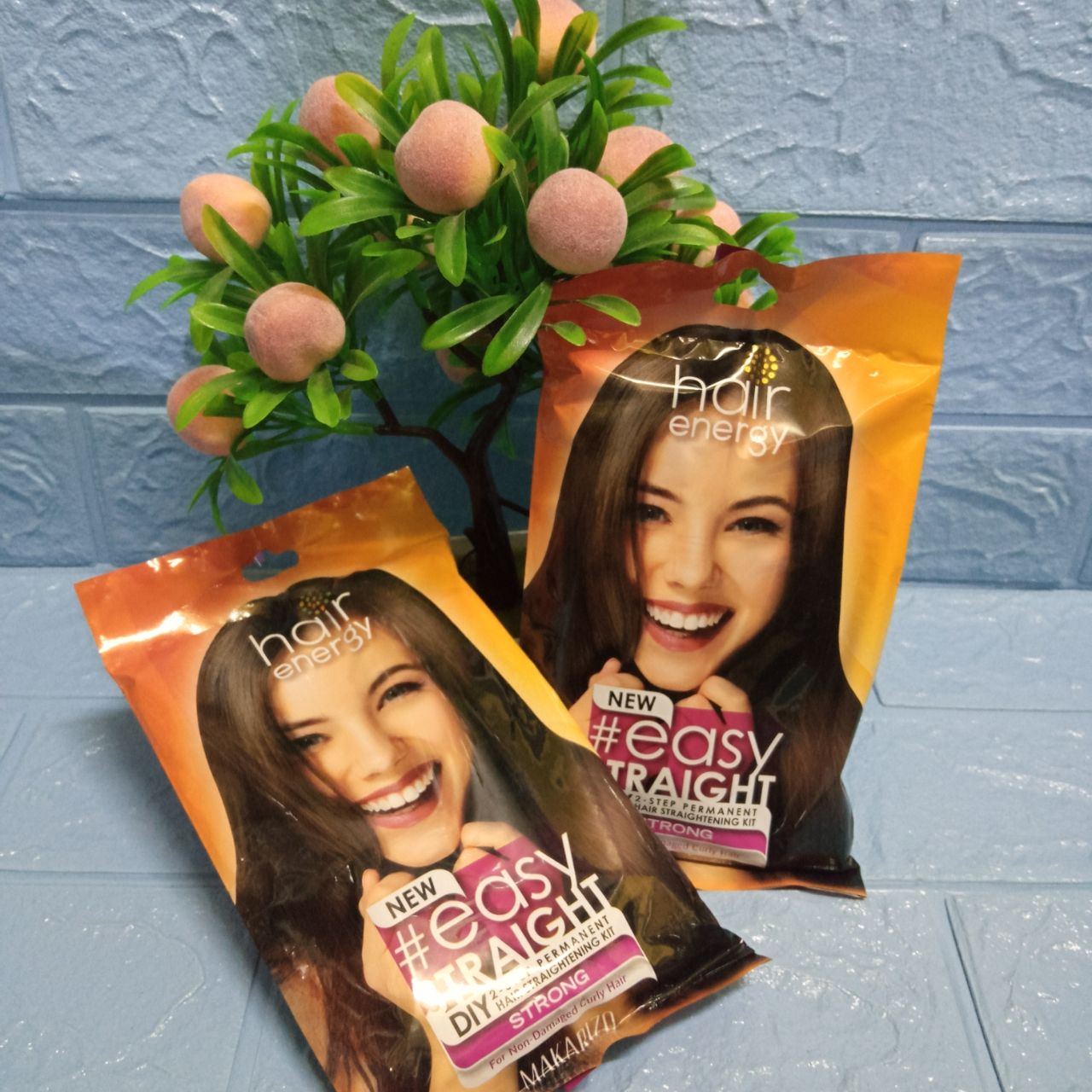 ini adalah Makarizo Easy Straight 80ml Strong, brand: makarizo, age_group: all ages, gender: female