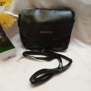 ini adalah Tas Juli Hitam, size: 24cm x 16cm, material: synthetic, color: black, brand: Tasjulicepu, age_group: all ages, gender: female