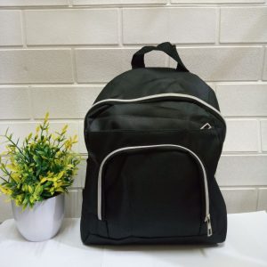 ini adalah Tas Niara Hitam, size: 30 cm x 25 cm, material: mikro, color: black, brand: Tasniaracepu, age_group: all ages, gender: unisex