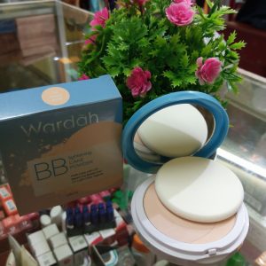 ini adalah Wardah Lightening BB Cake 02, brand: Wardah, age_group: all ages, gender: female