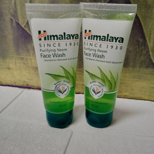 ini adalah Himalaya Face Wash 50ml, brand: himalaya, age_group: all ages, gender: female