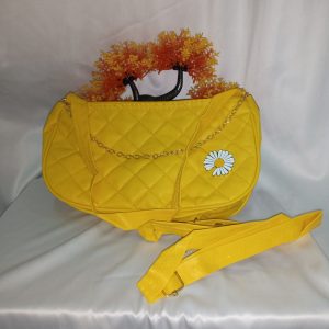 ini adalah Tas Melati Kuning, size: 23 cm x 14 cm, material: synthetic, color: yellow, brand: Tasmelaticepu, age_group: all ages, gender: female
